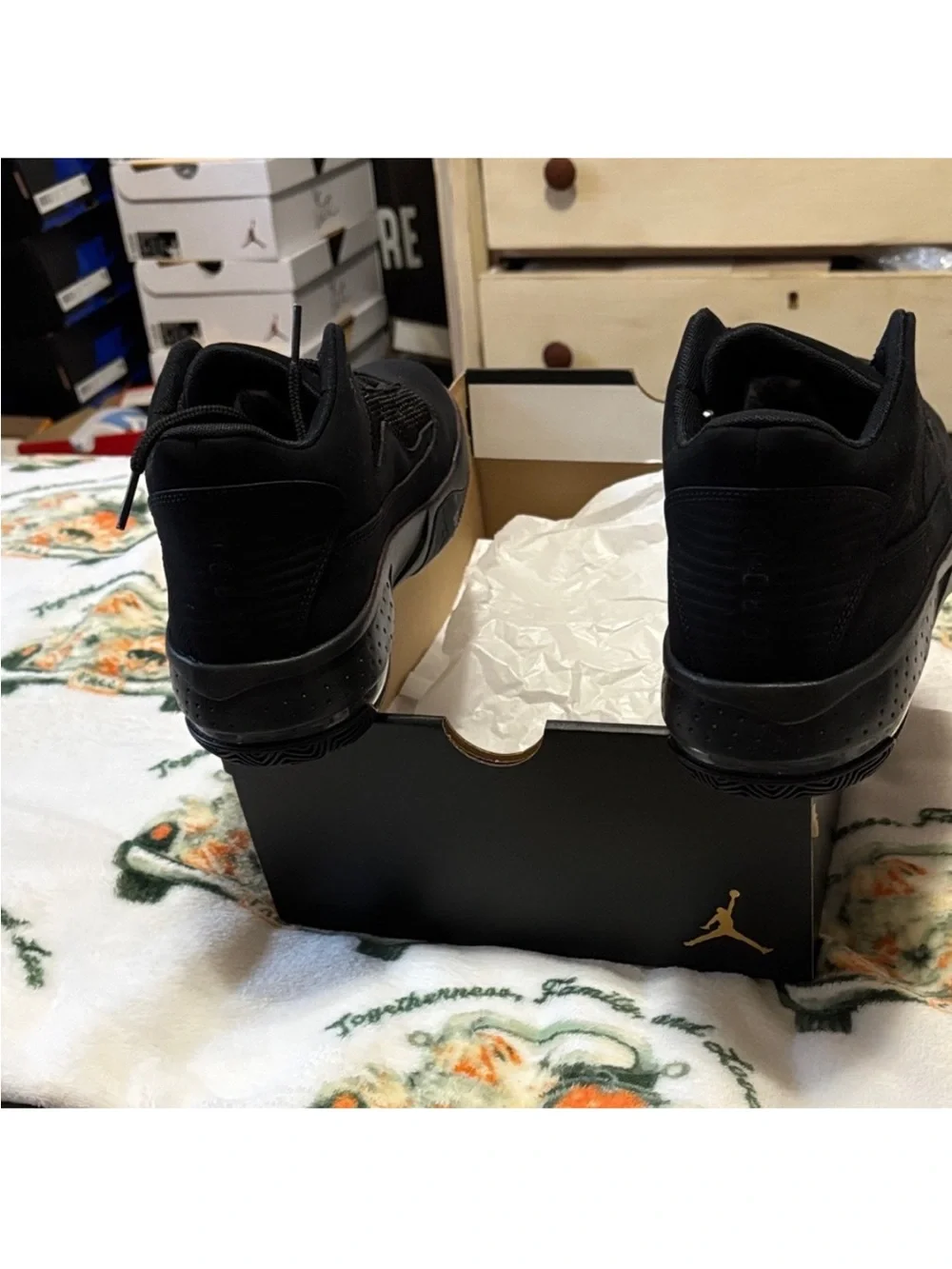 Men's Jordan Max Aura 2 Triple Black Athletic Sneakers